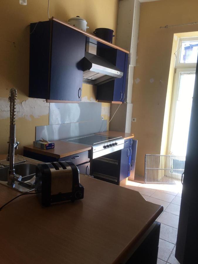 Zimmer In Кайзерслаутерн Екстериор снимка